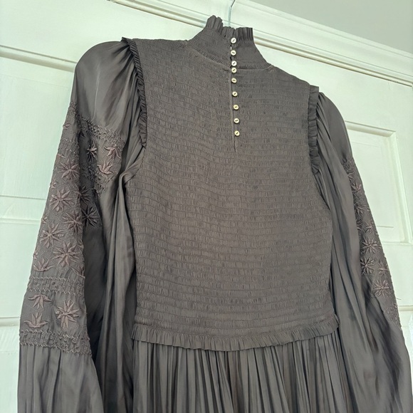 Ulla Johnson Noir Angelica Mock Neck Smocked Mini Dress Size 2 Embroidered Brown - Picture 11 of 16